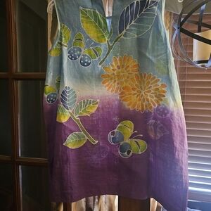 Floral Sleeveless Linen Tank Top with Vibrant Colors